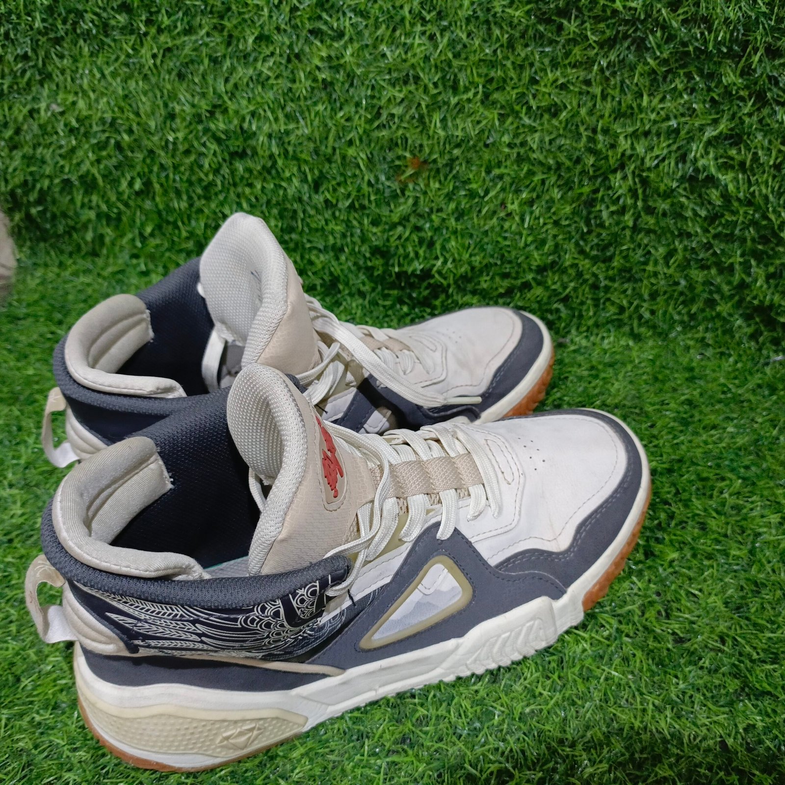 Original Anta Sneakers (Size: Euro 40-41) - Image 4