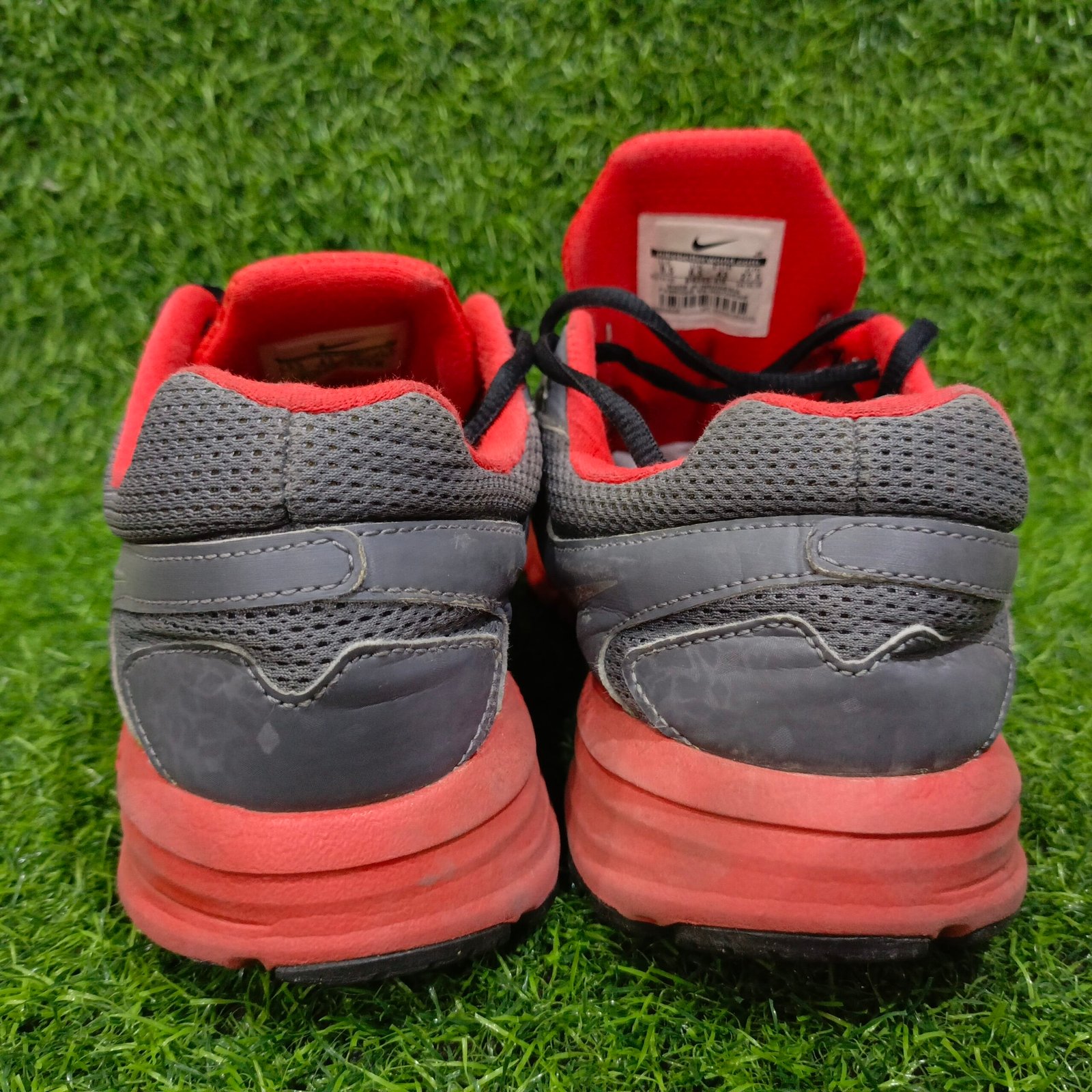 Nike Air Pulse TR (Size: 41-42) - Image 4
