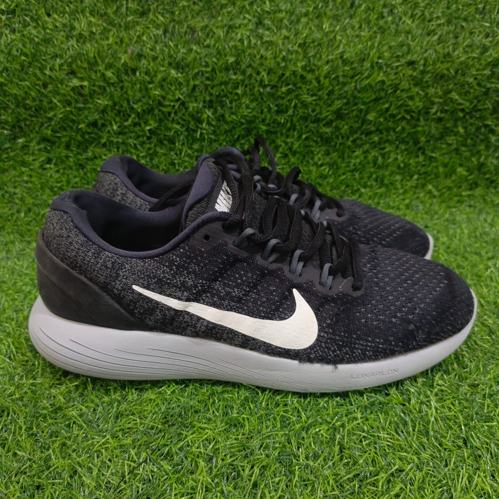 Nike Lunarlon Running Shoes (Size: 41-42)