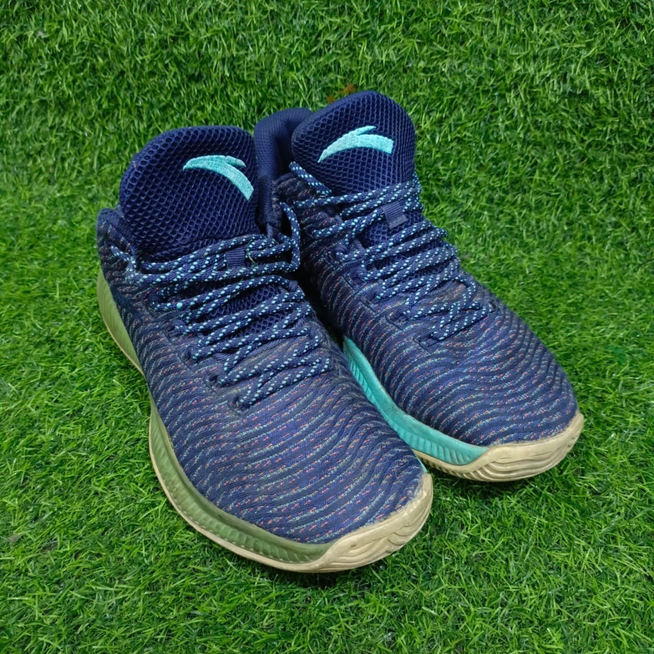 Elite Vibe Knit Sneakers (Size: 41-42)